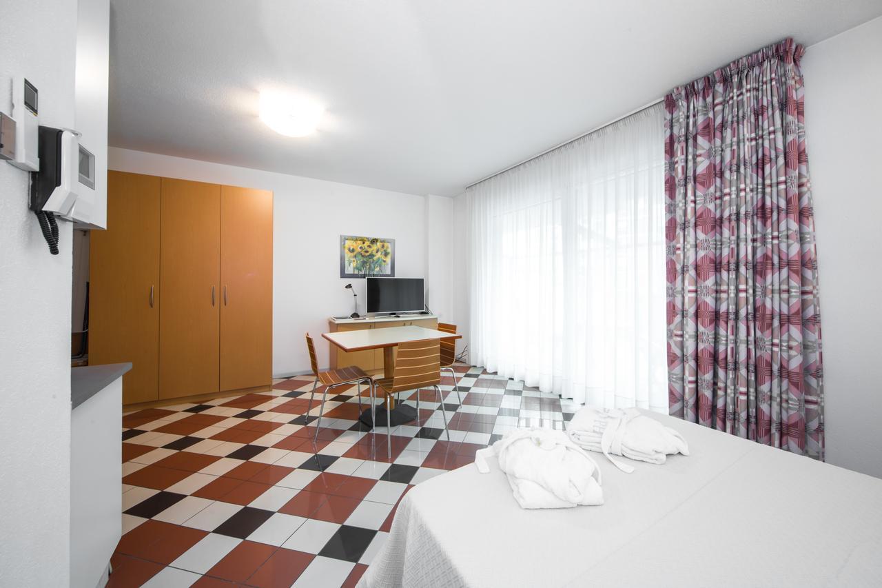 Piazzi House Aparthotel Sondrio Exterior foto