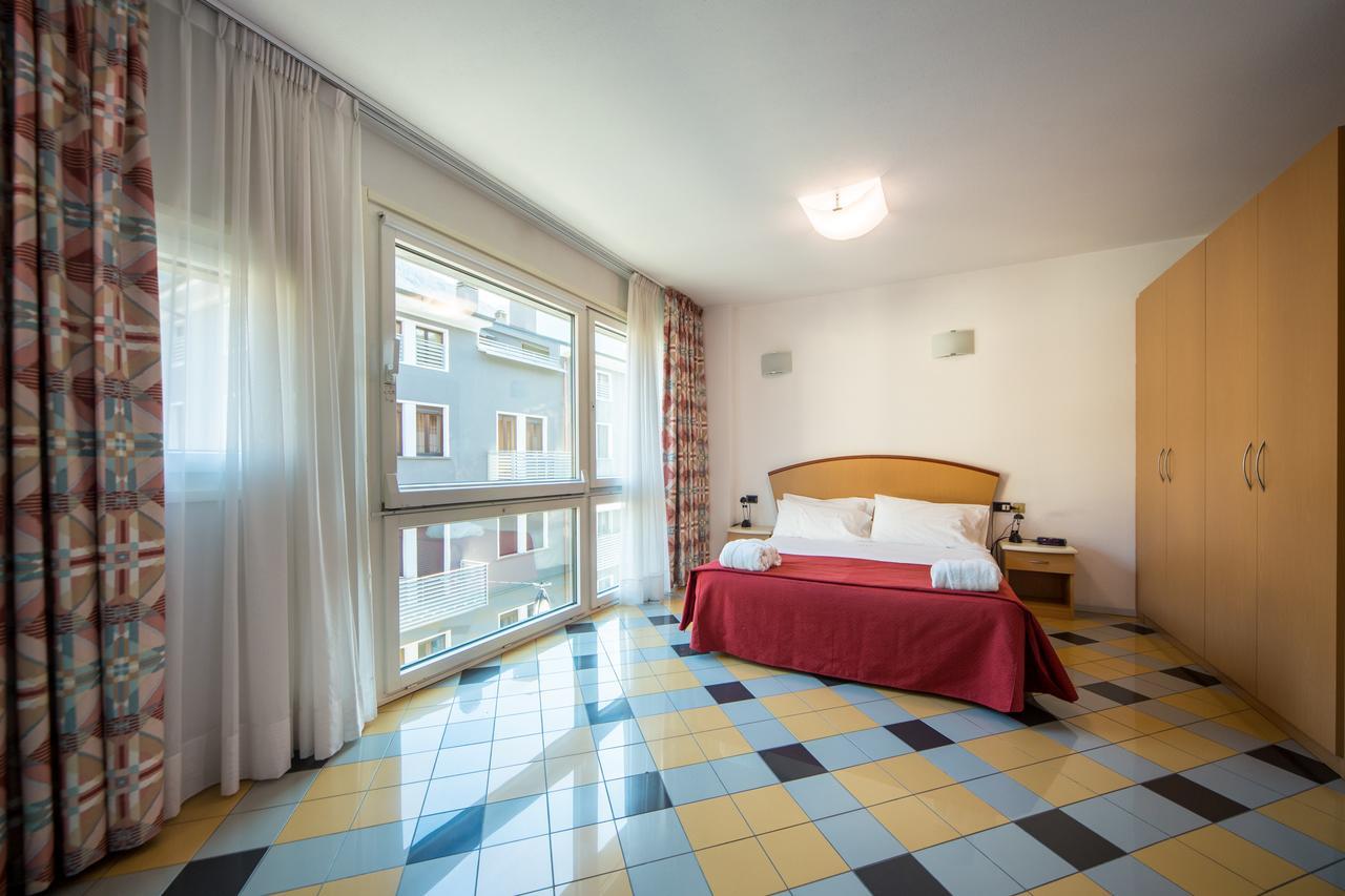 Piazzi House Aparthotel Sondrio Exterior foto