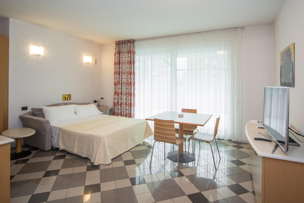 Piazzi House Aparthotel Sondrio Exterior foto