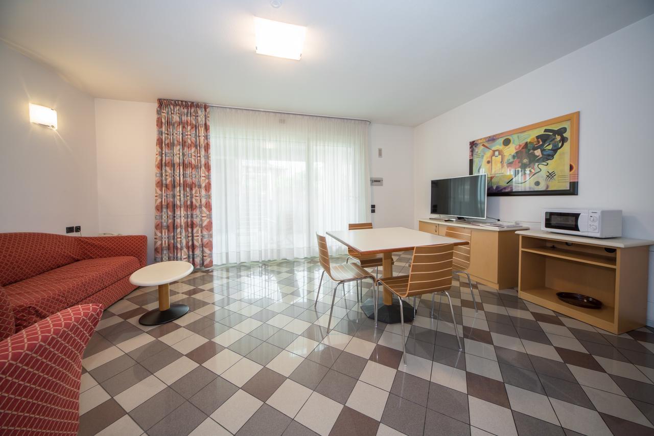 Piazzi House Aparthotel Sondrio Exterior foto